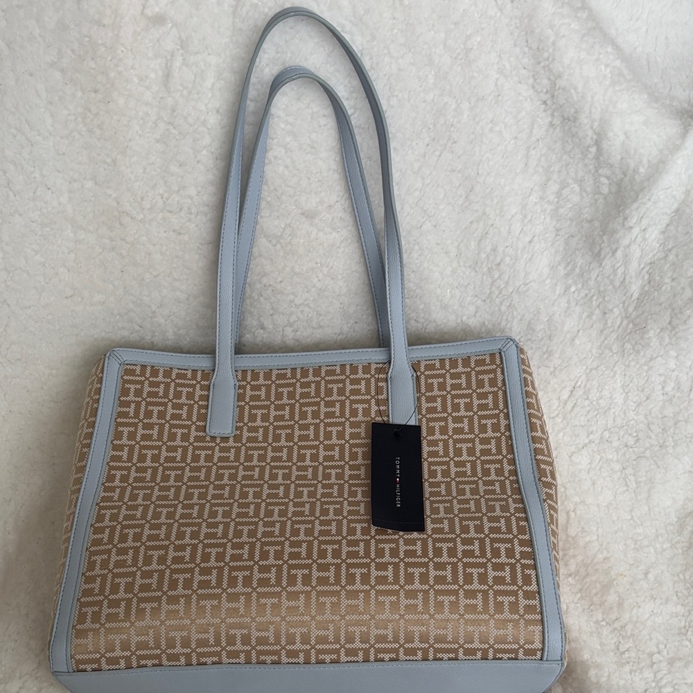 Tommy Hilfiger Beige and Light Blue Tote - Picture 4 of 7